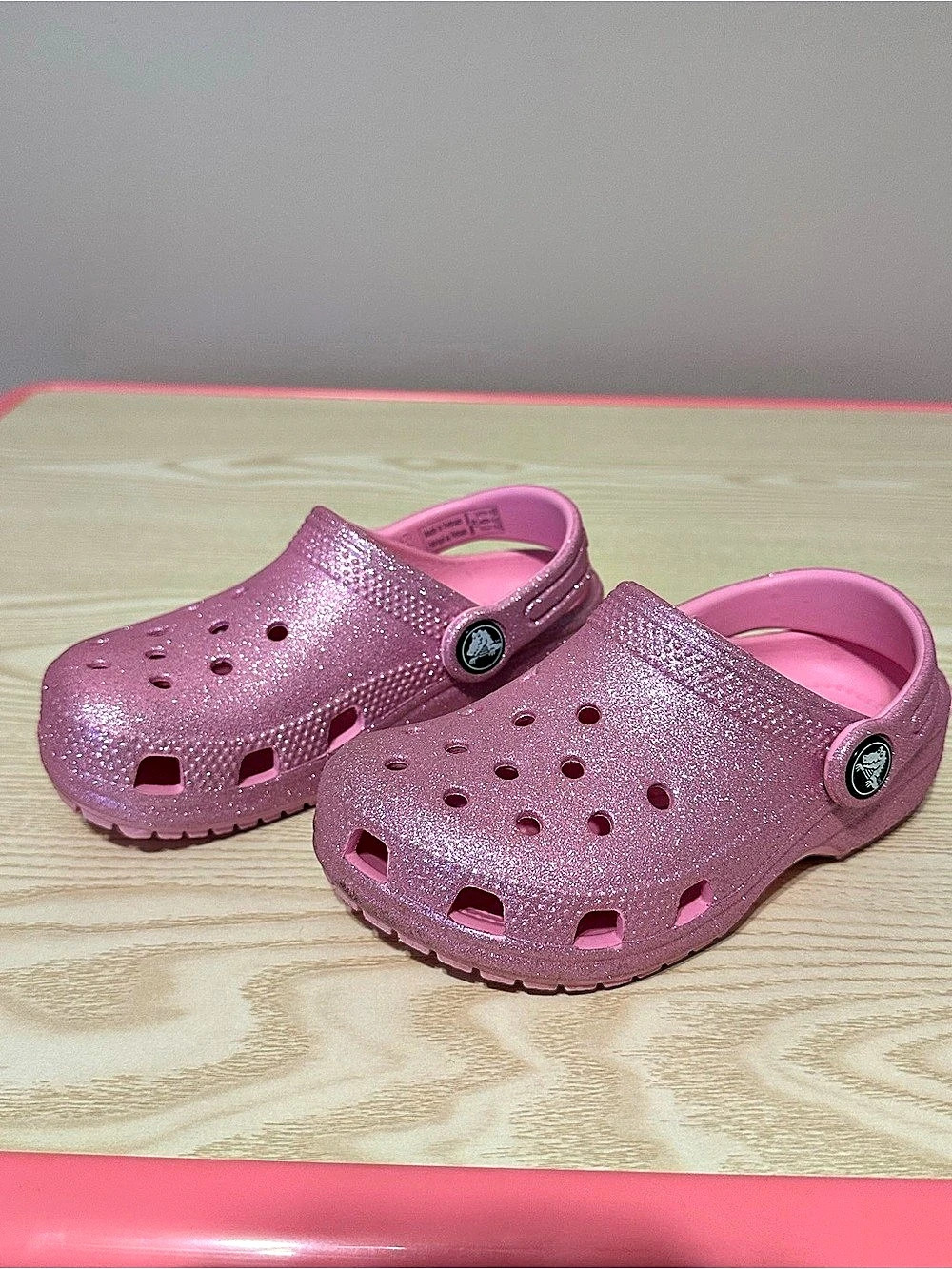Crocs Kids' Classic Glitter Clog Pink